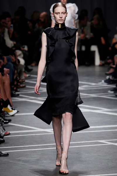 Look 7